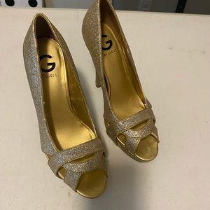 New Gold glitter platform peep toe pump